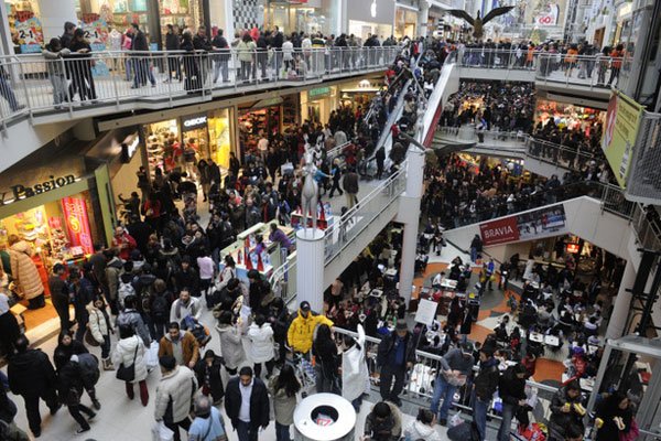 the Eaton Centre crowds