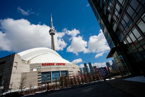 Visitor's Guide to Rogers Centre in Toronto